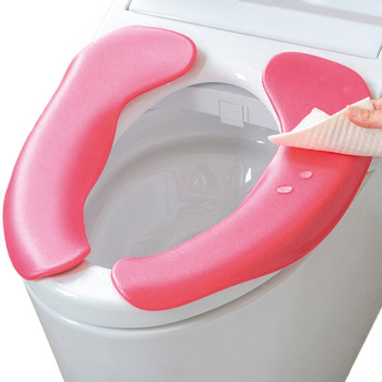オカ 拭けるらくらく便座クッション ピンク 1個